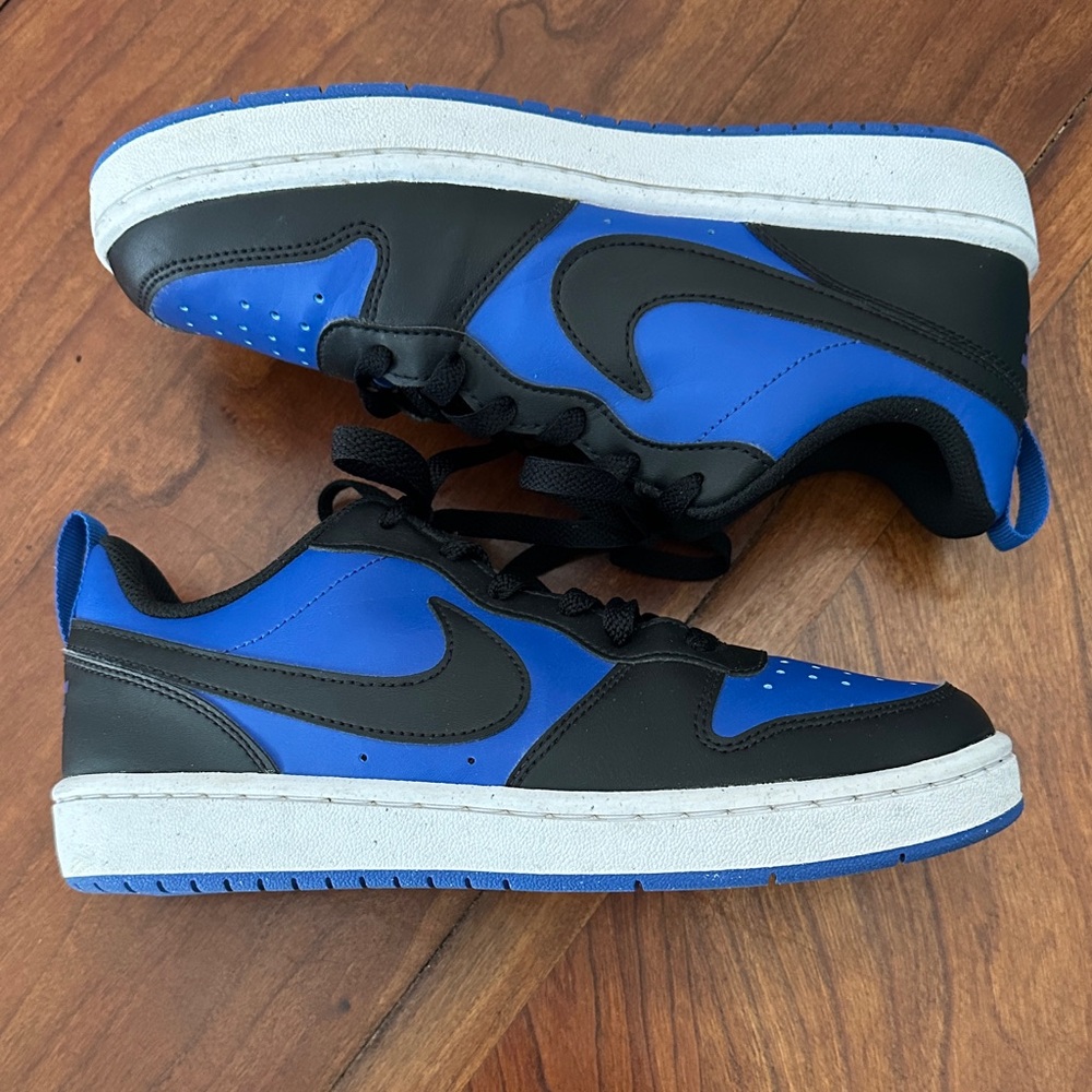 Nike Court Borough Big Kid Size 6Y